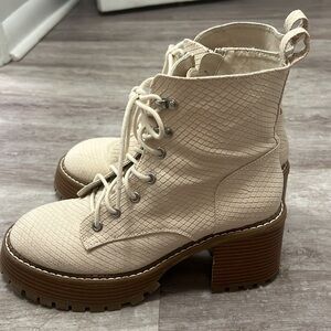 MIA Platform Cream Combat Boots Size 8